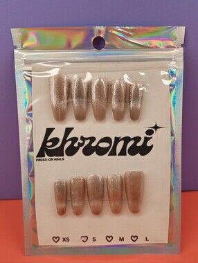 Simple Cat-Eye Press-Ons